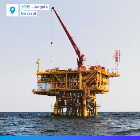 Angola, 1999, ropné pole, ropná plošina, těžba ropy, těžba plynu, moře, těžba na moři